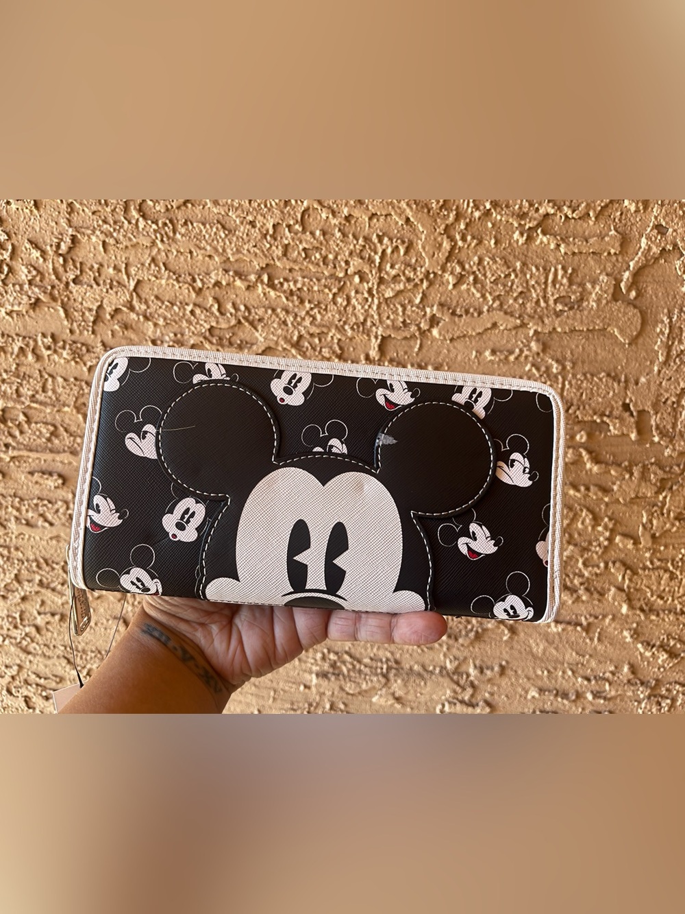 Disney Park Mickey Mouse Loungefly Wallet New